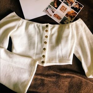 Long sleeve white crop top from Sabo Skirt